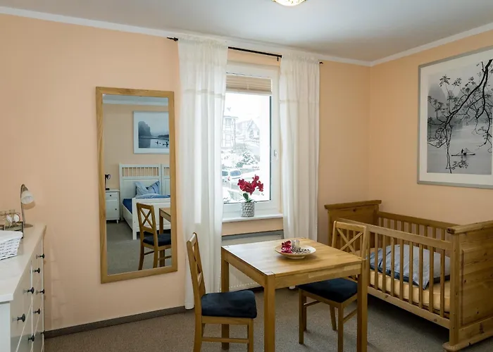 Large In The Beautiful Sauerland With Garden, Patio And Sauna Erndtebrück