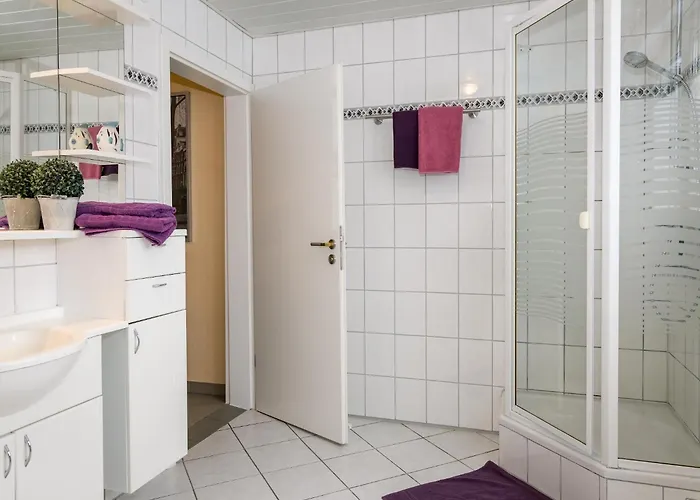 Large In The Beautiful Sauerland With Garden, Patio And Sauna Erndtebrück